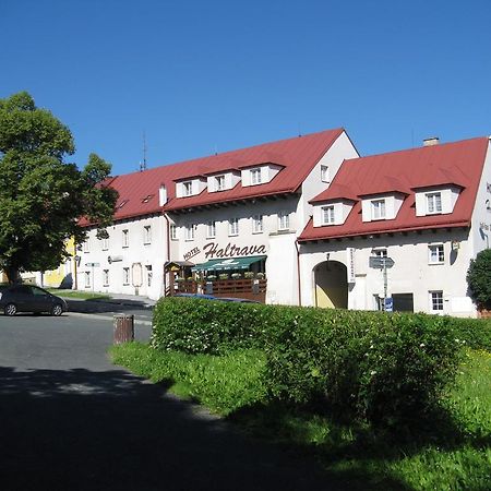 Hotel Haltrava Klenci pod Cerchovem 外观 照片