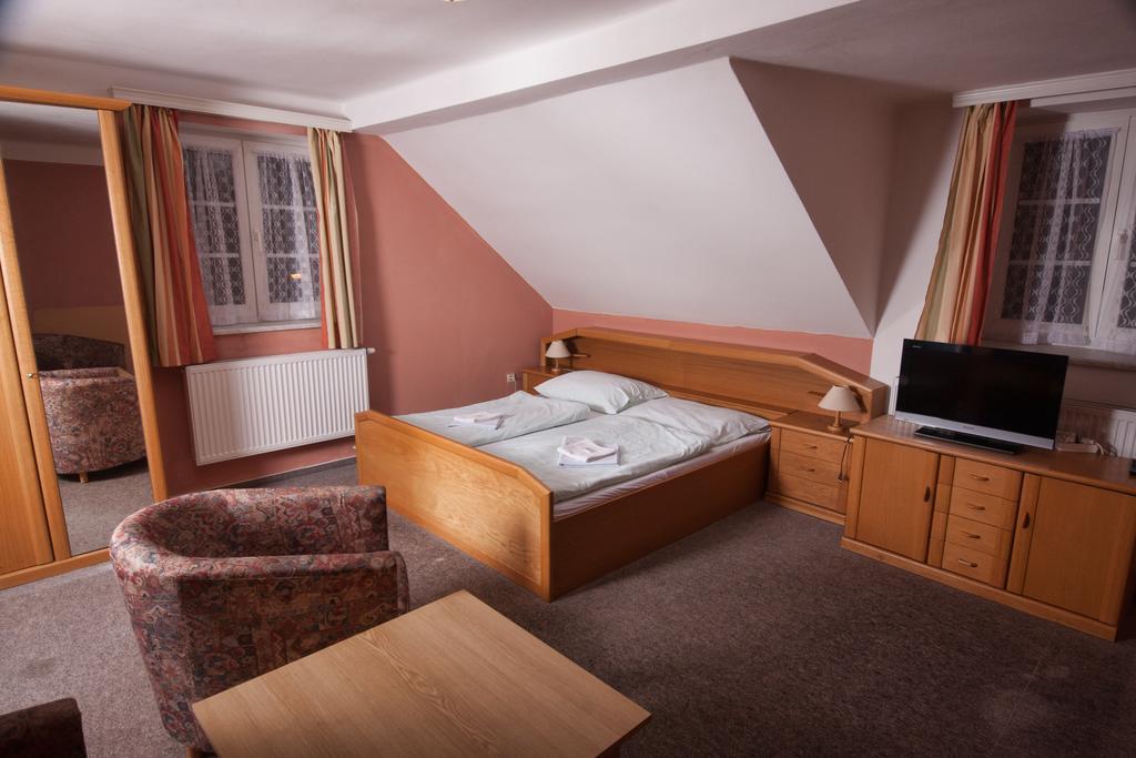 Hotel Haltrava Klenci pod Cerchovem 客房 照片